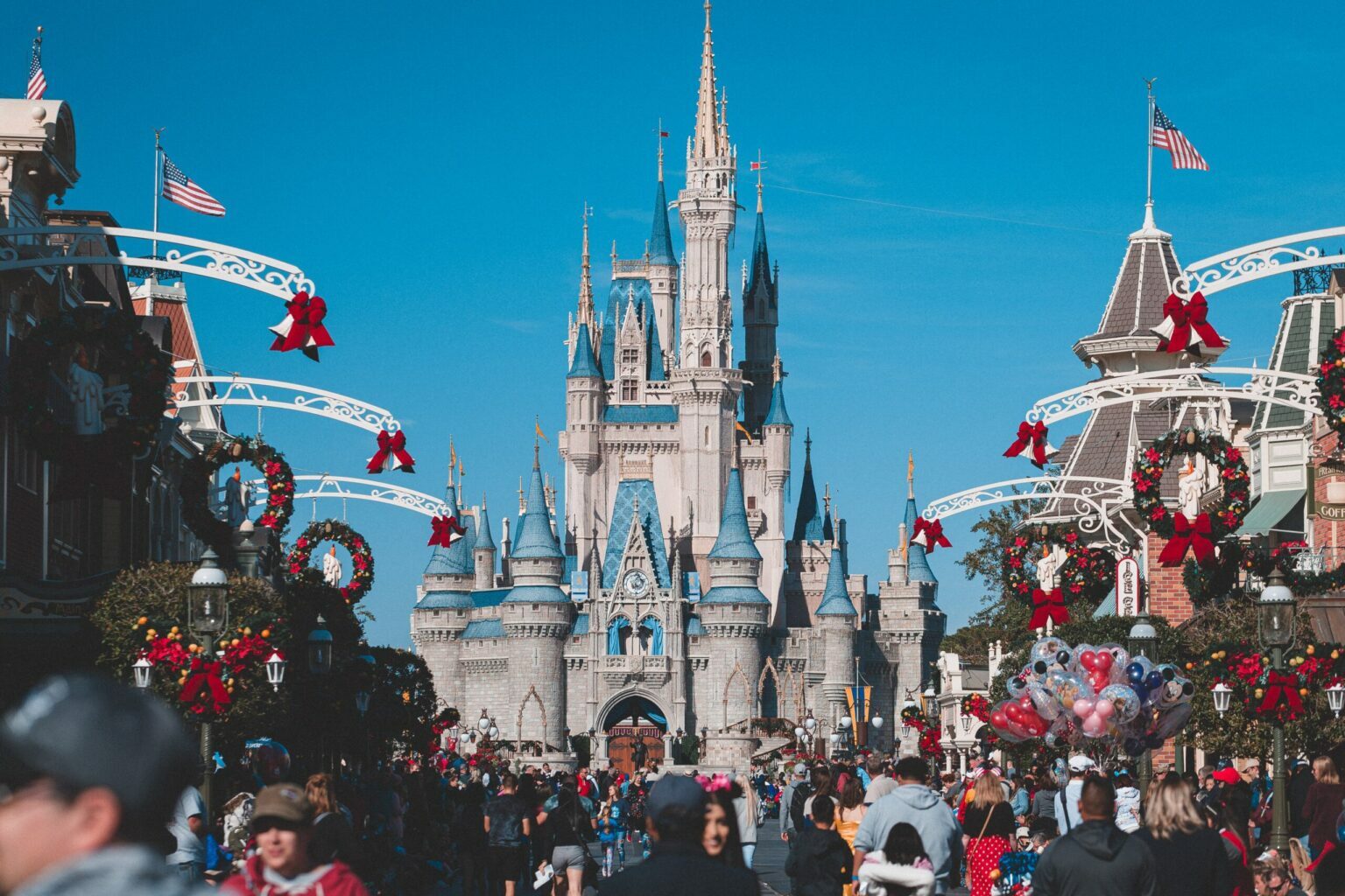 Disney Savings Tips – Best Ways to Save Money on a Disney Vacation