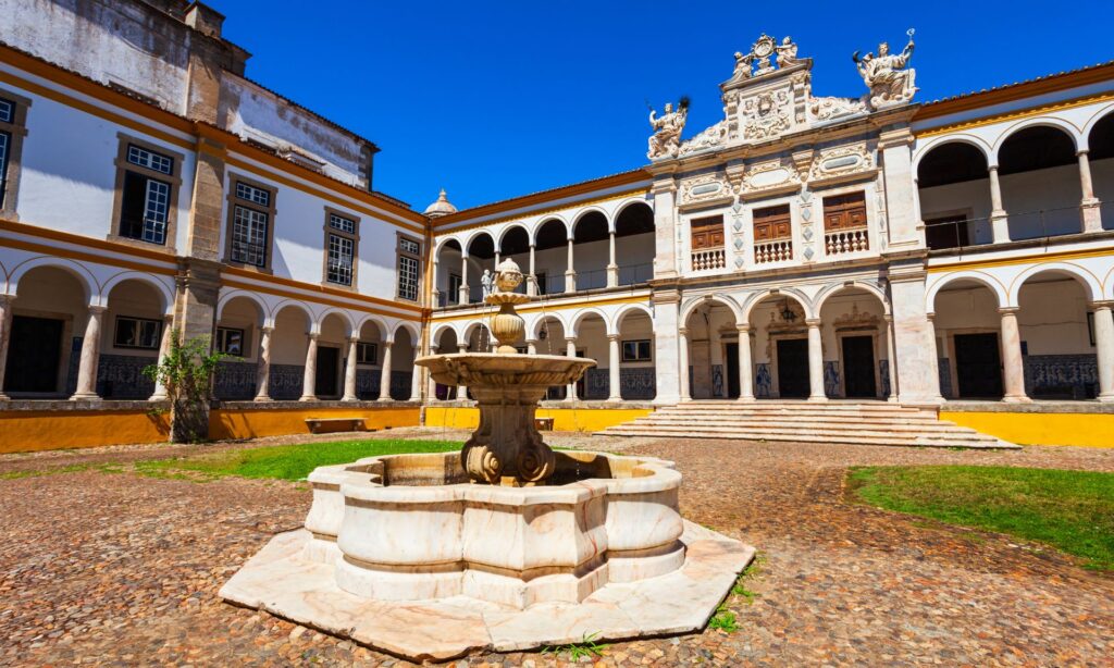 Top 5 Must-Visit Destinations In Portugal 6 Top 5 Must-Visit Destinations In Portugal