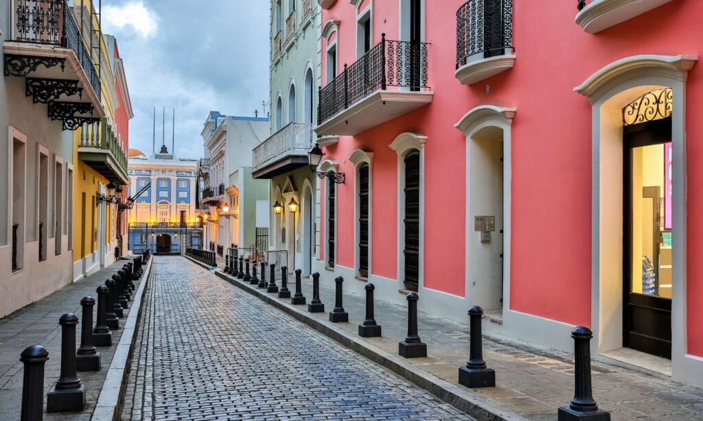 Puerto Rico Hotel Prices - How much do the hotels cost in Puerto Rico? 2 Puerto Rico Hotel Prices - How much do the hotels cost in Puerto Rico?