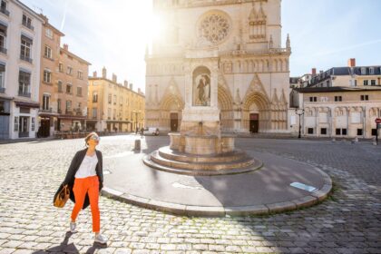 How to travel to Lyon on a budget from US