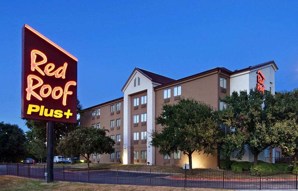 Affordable Hotels in Austin Texas: A List of Budget-Friendly Hotels 7 Affordable Hotels in Austin Texas