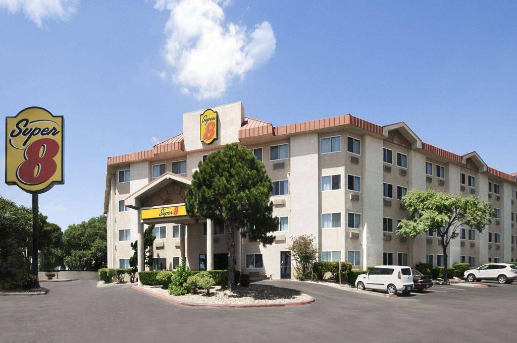 Affordable Hotels in Austin Texas: A List of Budget-Friendly Hotels 2 Affordable Hotels in Austin Texas