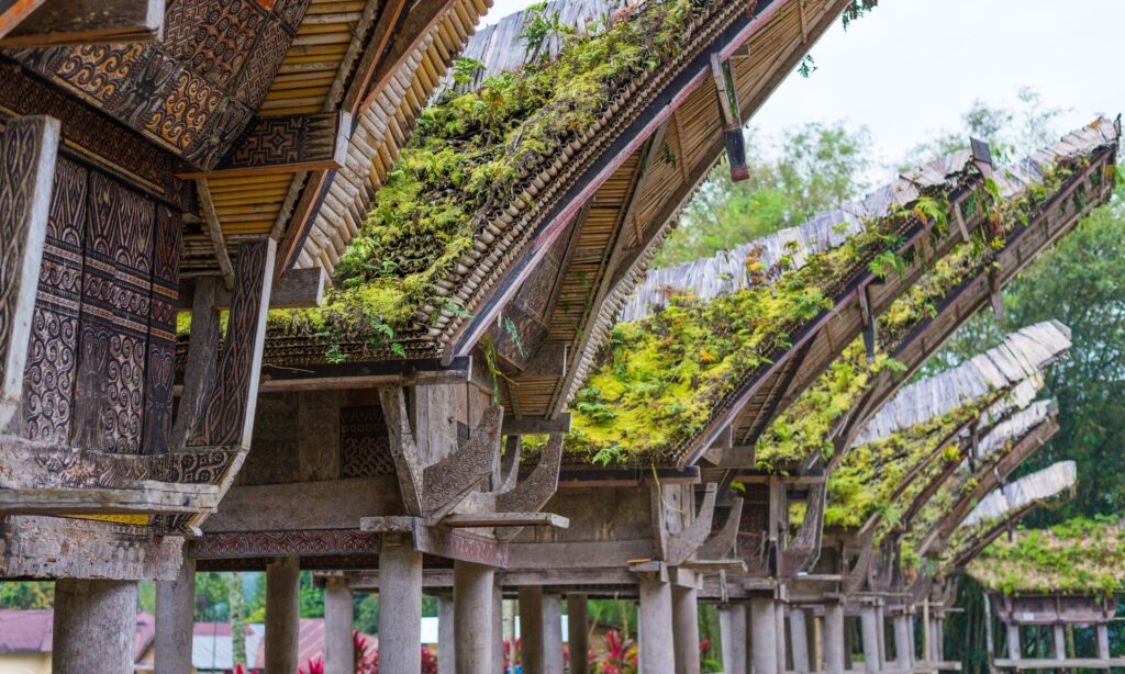 Top 10 Must-See Tourist Attractions to Discover Indonesia 8 Top 10 Must-See Tourist Attractions to Discover Indonesia