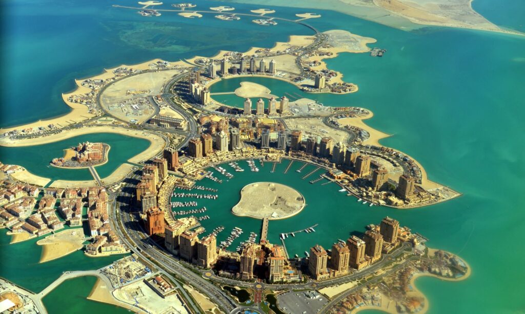 Discover Qatar's Rich Culture and Natural Beauty: 10 Must-See Attractions 2 Top 10 Must-See Attractions in Qatar