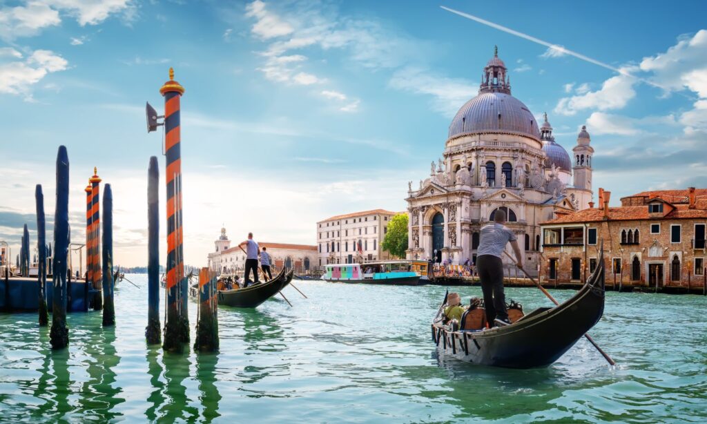 Italy Comprehensive Travel Guide and Top 5 Must-Visit Destinations 4 Italy Comprehensive Travel Guide and Top 5 Must-Visit Destinations