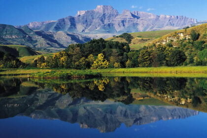Drakensberg Mountains Hiking Heaven: Guide and Safety Tips 8 Drakensberg Mountains