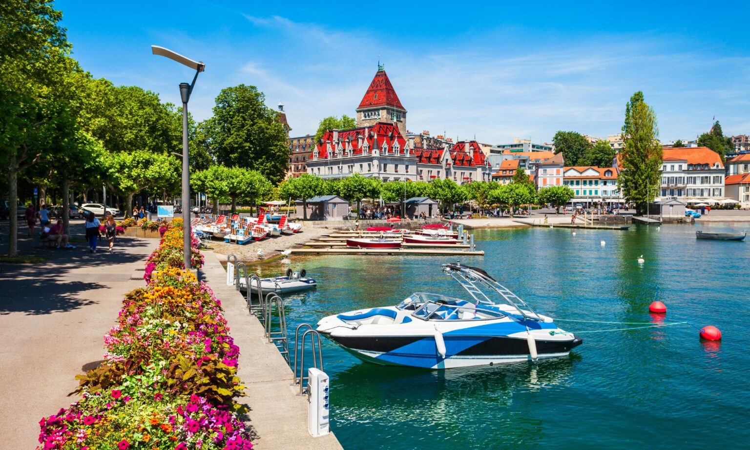 Jet d'Eau: A Spectacular Gem Among Geneva's Top 5 Must-Visit Places