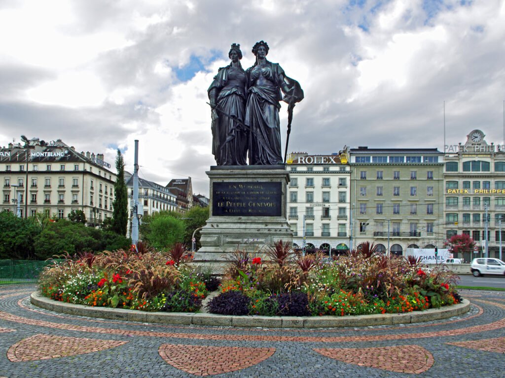 Top 5 Must See Attractions in Jardin Anglais (English Garden) 3 Top 5 Must See Attractions in Jardin Anglais