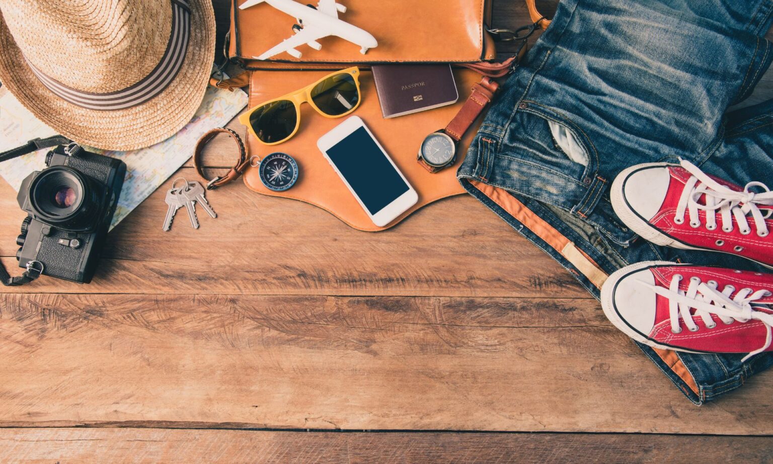 10 Travel Essentials To Never Leave Home Without