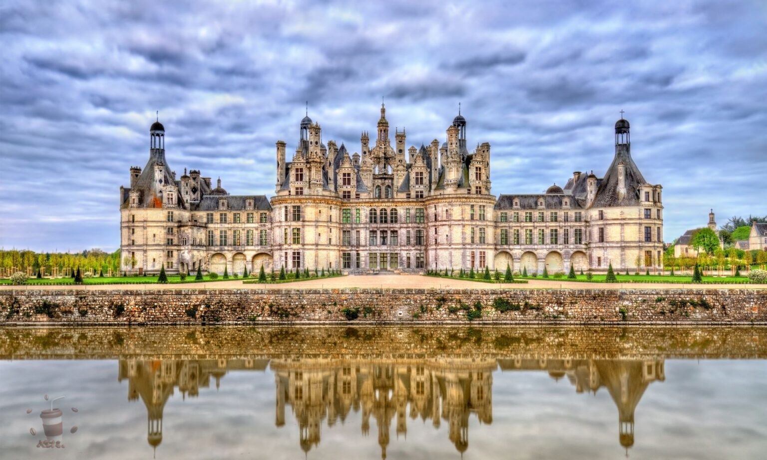 Budget Travel Guide to Château de Chillon