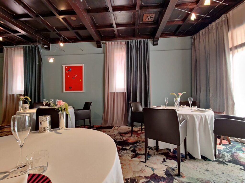 5 Best Date Night Restaurants Around The World 7 5 Best Date Night Restaurants Around The World