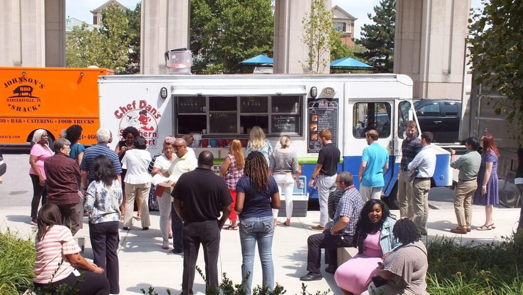 This Wondrous Farmers Market in Indiana Has Its Very Own Food Trucks 2 Statehouse Market Indianapolis