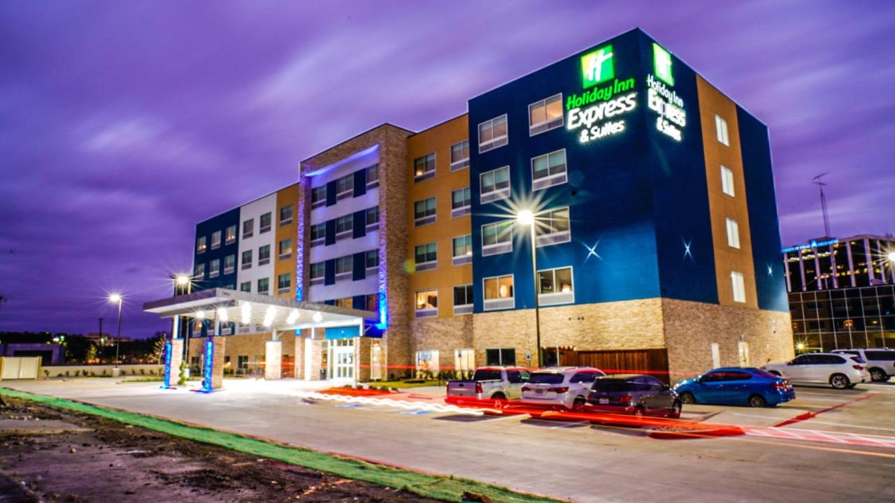 Budget-Friendly Hotels in Dallas