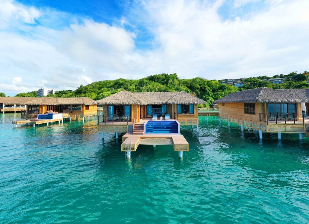 10 Stunning Overwater Bungalows Near The USA 7 Overwater Bungalows Near The USA