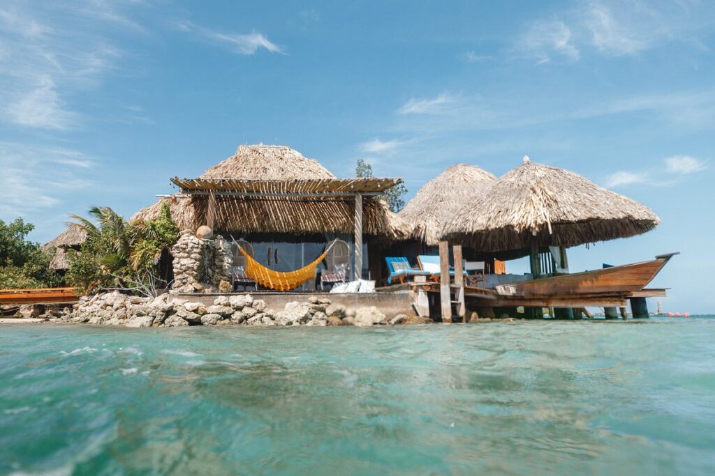 10 Stunning Overwater Bungalows Near The USA 5 Overwater Bungalows Near The USA