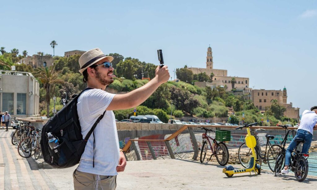 10 Best Jobs for People Who Love to Travel the World 3 10 Best Jobs for People Who Love to Travel the World