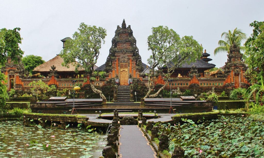 Top 12 Vegan-Friendly Travel Destinations 7 Top 12 Vegan-Friendly Travel Destinations