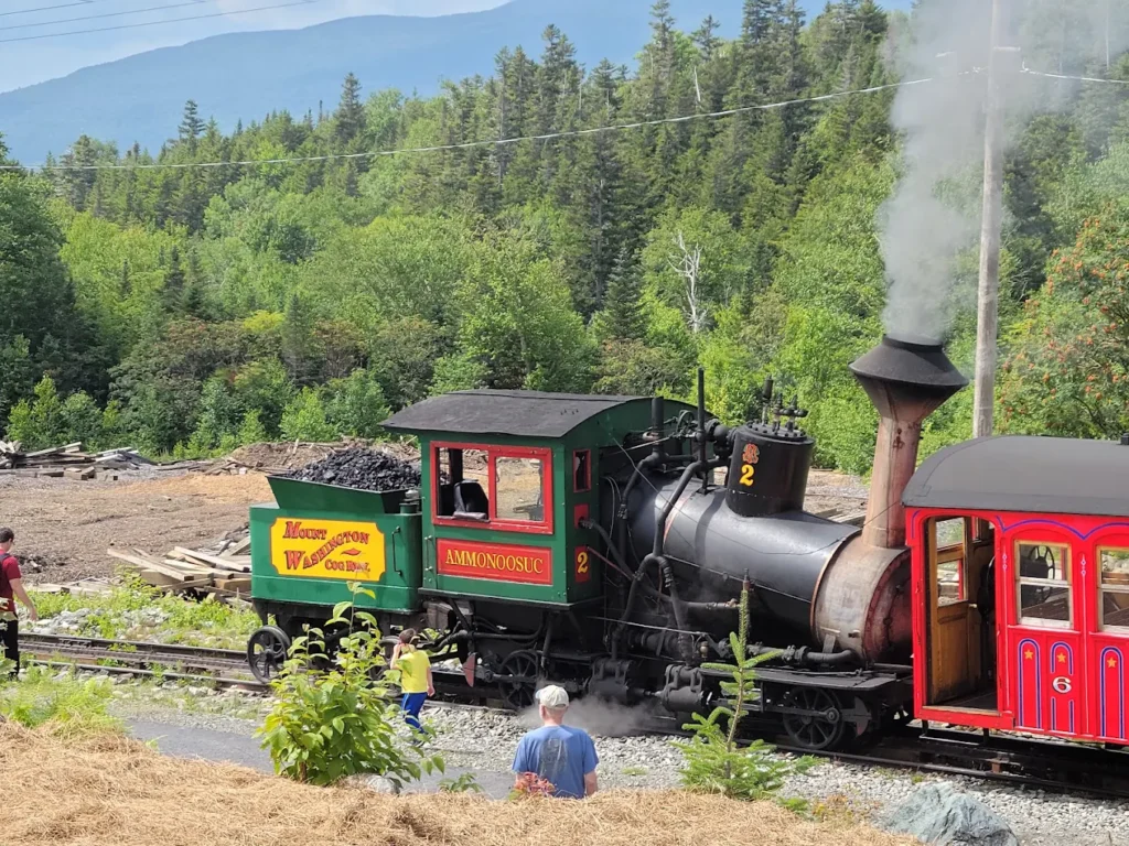 America’s Most Scenic Train Rides That Feel Like Time Travel 9 America’s Most Scenic Train Rides That Feel Like Time Travel