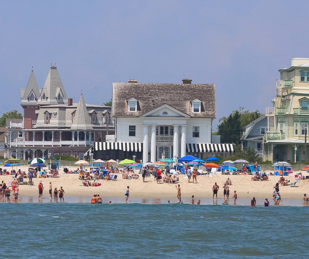 America's Best Beach Towns to Visit This Summer 2 America's Best Beach Towns to Visit This Summer